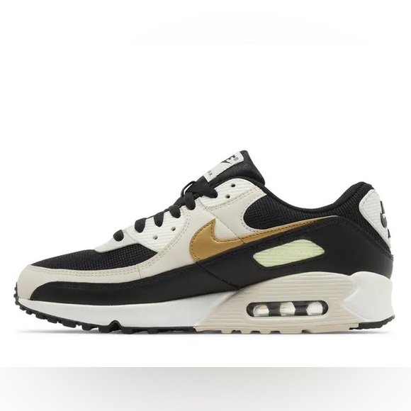Nike Women's Air Max 90 8.5 black metallic gold - Picture 1 of 7